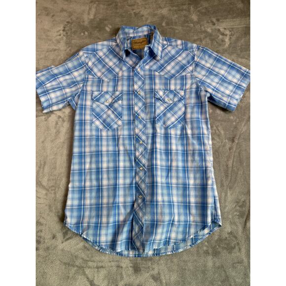 Wrangler Pearl Snap Collared Shirt Size Medium Western Short Sleeve Blue Plaid - Picture 1 of 8